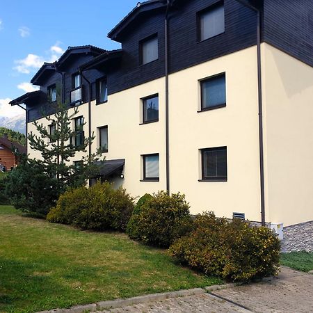 Apartman Slavkov Home & Parking Нова Лесна Екстер'єр фото